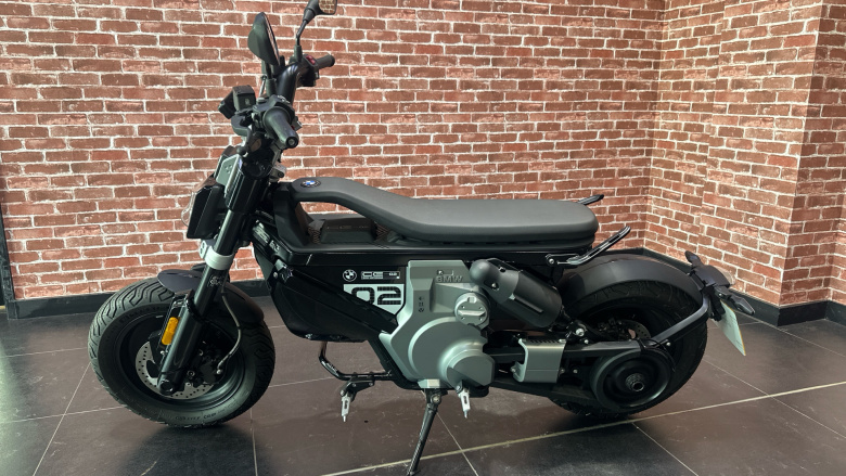 BMW CE 02 AM